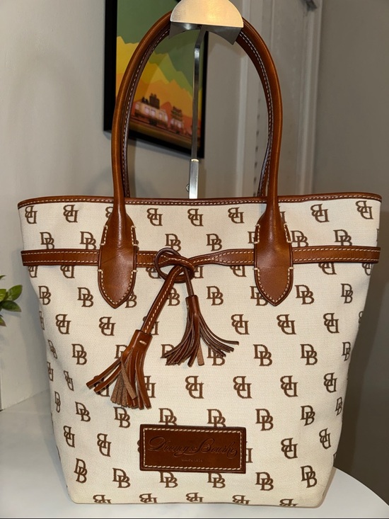Dooney & Bourke Handbags - Dooney & Bourke Jenna Monogram Signature Tote Bucket Bag
